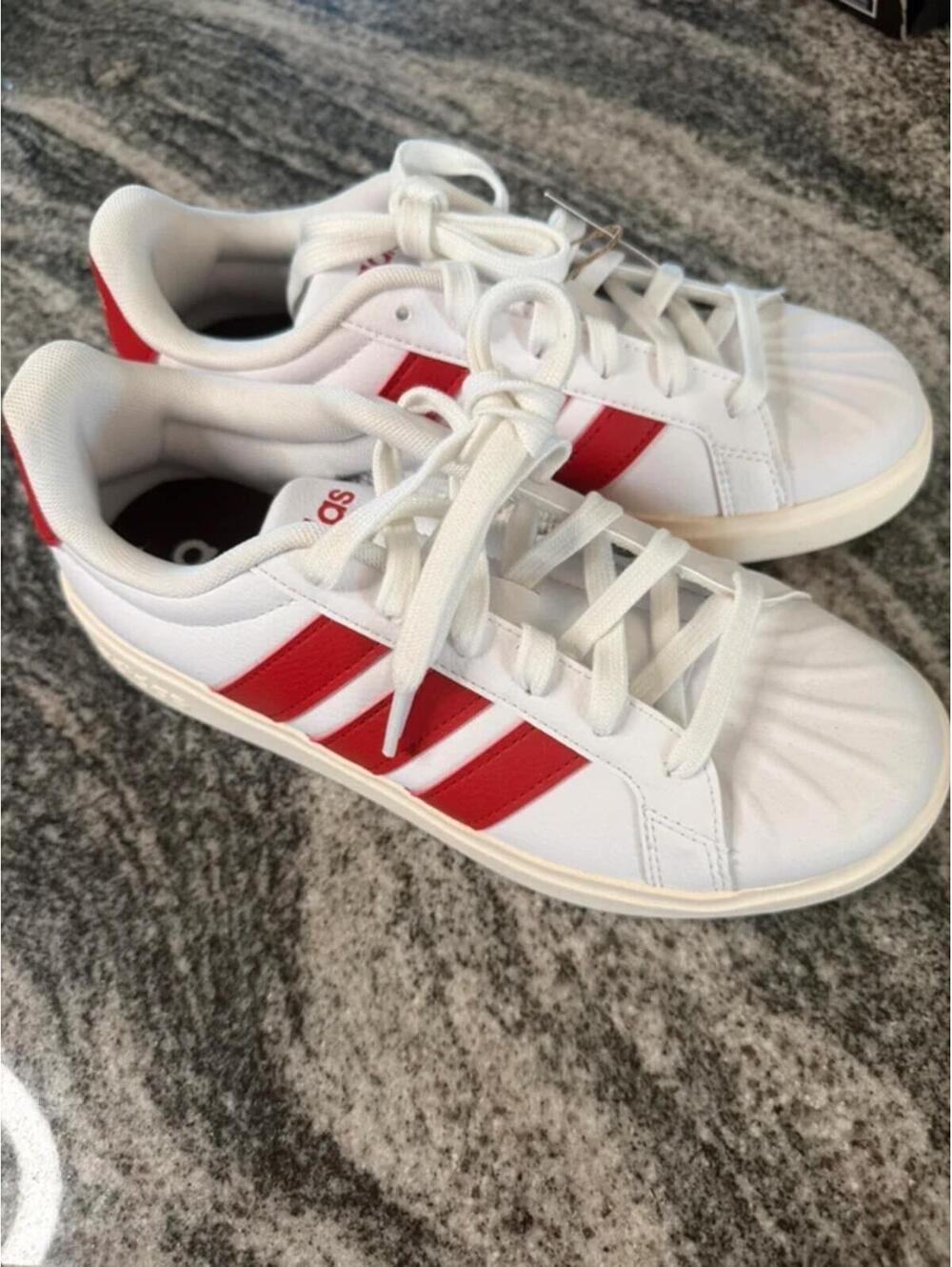 Adidas Streettalk Sneakers White Red Stripe Women’s 7 Youth 5.5 NWT